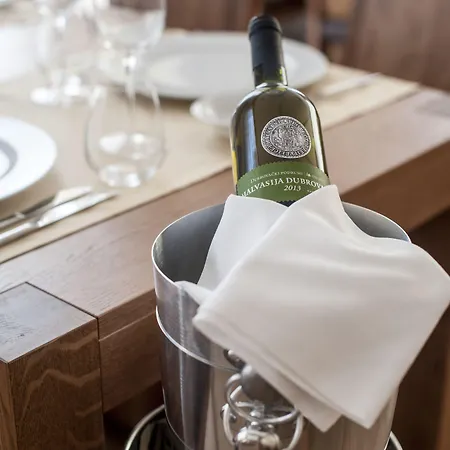 科纳维尔酒店 酒店 Čilipi