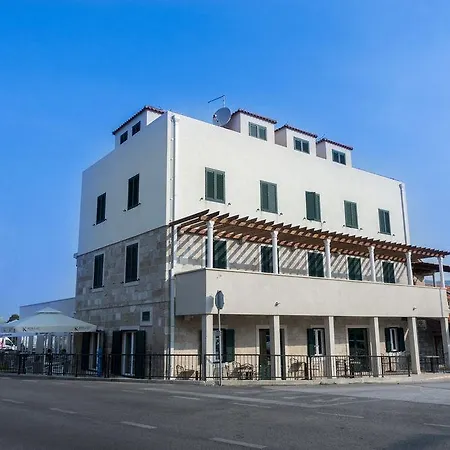 科纳维尔酒店 酒店