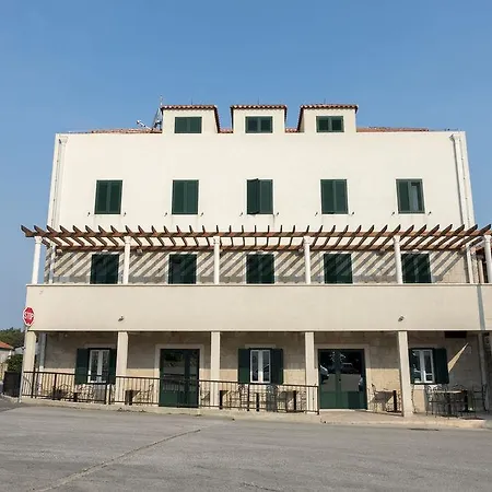 Konavle 3* Čilipi